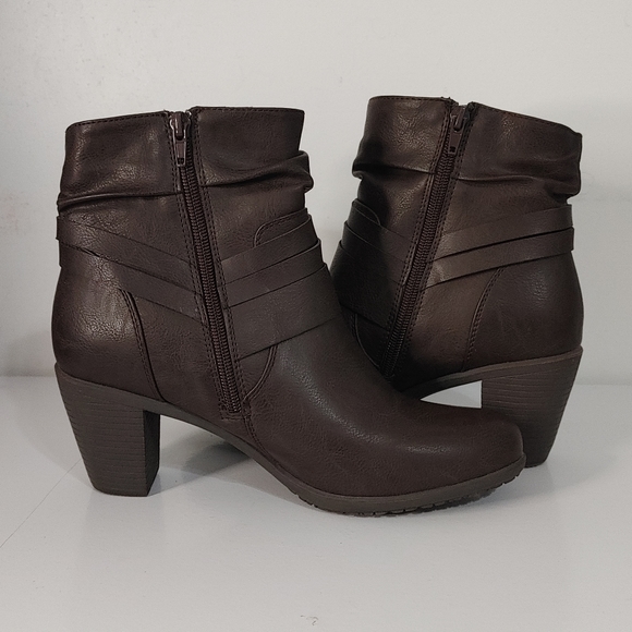 Kelly and Katie Bootie - Picture 5 of 11